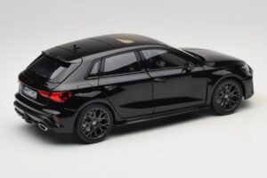 Audi RS3 8Y Sportback Myth Black Norev 1:18 188388 Fém – 3. kép a 8-ből