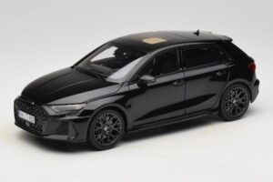 Audi RS3 8Y Sportback Myth Black Norev 1:18 188388 Fém