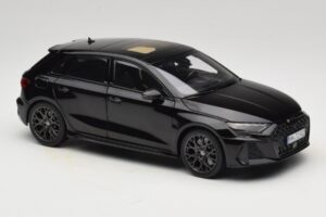 Audi RS3 8Y Sportback Myth Black Norev 1:18 188388 Fém – 6. kép a 8-ből