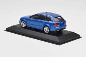 Audi RS4 B7 Avant Blue Metallic Minichamps 1:43 AUDI010 Fém – 3. kép a 4-ből