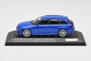 Audi RS4 B8 Avant Nogaro Blue Karácsonyi Válogatás 2014 Minichamps 1:43 AUDI003 Fém