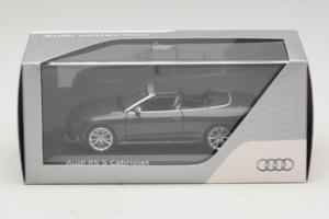 Audi RS5 B8 Kabrió Daytona Gray Minichamps 1:43 5011215323 Fém – 4. kép a 4-ből