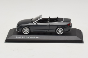 Audi RS5 B8 Kabrió Daytona Gray Minichamps 1:43 5011215323 Fém