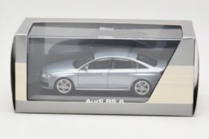 Audi RS6 C6 Monza Silver Minichamps 1:43 5010810113 Fém – 4. kép a 4-ből