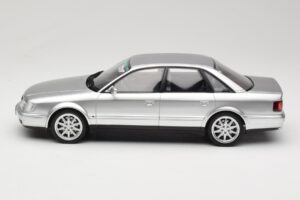 Audi S4 C4 4.2 V8 Crystal Silver Otto 1:18 OT464 Gyanta – 3. kép a 6-ből