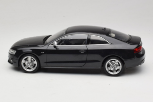 Audi S5 B8 Coupe Fekete Norev 1:18 188360 Fém – 4. kép a 8-ből