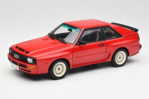 Audi Sport Quattro Piros Márkakereskedői Kiadás AUTOart 1:18 5030400205 Fém