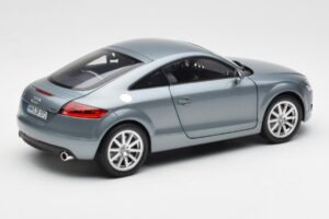 Audi TT 8J Condor Szürke Minichamps 1:18 5010500415 Fém – 3. kép a 8-ből