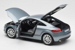 Audi TT 8J Condor Szürke Minichamps 1:18 5010500415 Fém – 5. kép a 8-ből