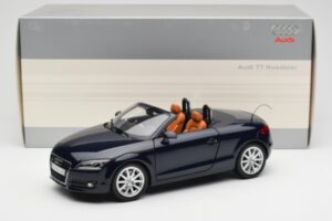 Audi TT 8J Roadster Mélytengeri Kék Minichamps 1:18 5010500525 Fém – 8. kép a 8-ből
