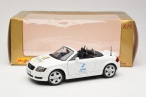 Audi TT 8N Kabrió Fehér Maisto 1:18 56065 Fém – 8. kép a 8-ből