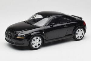 Audi TT 8N Fekete Minichamps 1:18 155017021 Fém