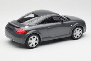 Audi TT 8N Coupe Grey Metallic Minichamps 1:18 155017020 Fém – 2. kép a 6-ből