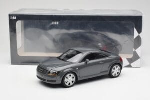 Audi TT 8N Coupe Grey Metallic Minichamps 1:18 155017020 Fém – 6. kép a 6-ből