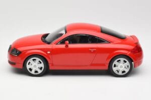 Audi TT 8N Piros Minichamps 1:18 155017022 Fém – 3. kép a 6-ből