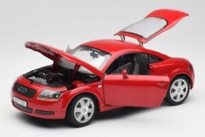 Audi TT 8N Coupe Piros Revell 1:18 89909092 Fém – 2. kép a 8-ből