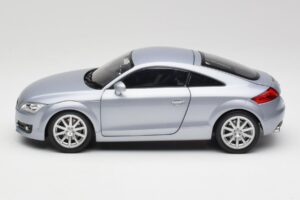 Audi TT 8N RHD Lake Ezüst Metál Minichamps 1:18 150015020 Fém – 4. kép a 8-ből