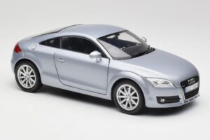Audi TT 8N RHD Lake Ezüst Metál Minichamps 1:18 150015020 Fém – 6. kép a 8-ből
