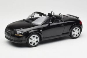 Audi TT 8N Roadster Black Metallic Minichamps 1:18 155017030 Fém