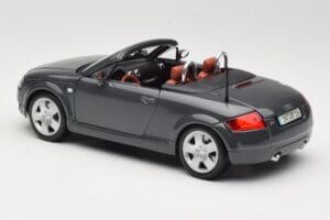Audi TT 8N Roadster Szürke Maisto 1:18 50346 Fém – 7. kép a 8-ből
