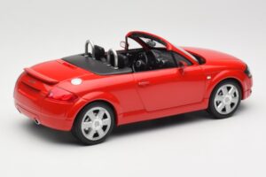 Audi TT 8N Roadster Piros Minichamps 1:18 155017032 Fém – 2. kép a 6-ből