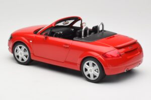 Audi TT 8N Roadster Piros Minichamps 1:18 155017032 Fém – 5. kép a 6-ből