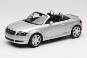 Audi TT 8N Roadster Silver Metallic Minichamps 1:18 155017031 Fém