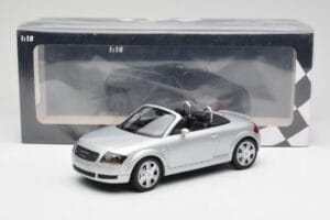 Audi TT 8N Roadster Silver Metallic Minichamps 1:18 155017031 Fém – 6. kép a 6-ből