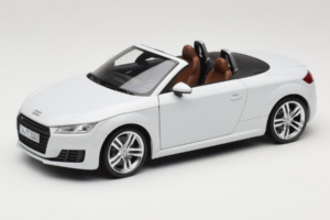 Audi TT 8S Roadster Glacier White Minichamps 1:18 5011400515 Fém