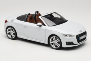 Audi TT 8S Roadster Glacier White Minichamps 1:18 5011400515 Fém – 6. kép a 8-ből