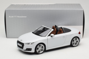 Audi TT 8S Roadster Glacier White Minichamps 1:18 5011400515 Fém – 8. kép a 8-ből