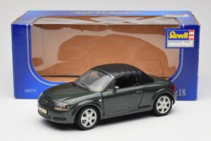 Audi TT 8N Roadster Zöld Revell 1:18 8979 Fém – 8. kép a 8-ből