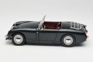 Austin-Healey Sprite Leaf Green Revell 1:18 08837 Fém – 4. kép a 8-ből