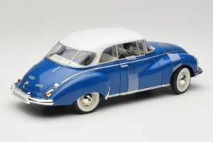 Auto Union 1000 S Coupe Kék Fehér Revell 1:18 08909 Fém – 2. kép a 6-ből