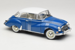 Auto Union 1000 S Coupe Kék Fehér Revell 1:18 08909 Fém – 4. kép a 6-ből
