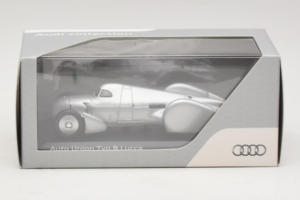 Auto Union Type B Lucca Silver Minichamps 1:43 5031300413 Fém – 5. kép a 5-ből