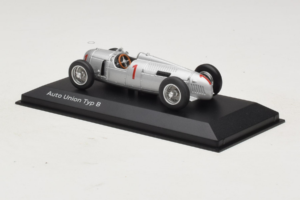 Auto Union Typ B #1 Ezüst Minichamps 1:43 5031300313 Fém – 3. kép a 5-ből