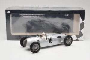 Auto Union Typ C #18 B. Rosemeyer Internationales Eifelrennen Nürburgring Winner 1936 Minichamps 1:18 155361018 Fém – 6. kép a 6-ből