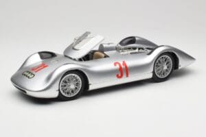 Auto Union Typ C Stromlinie #31 B. Rosemeyer 1937 Ezüst Revell 1:18 08436 Fém – 2. kép a 8-ből