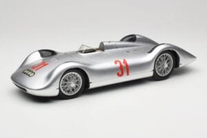 Auto Union Typ C Stromlinie #31 B. Rosemeyer 1937 Ezüst Revell 1:18 08436 Fém