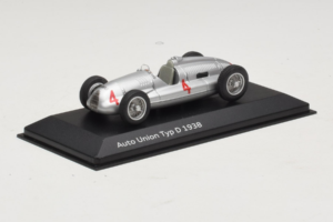 Auto Union Typ D #4 Ezüst Minichamps 1:43 5030900703 Fém – 2. kép a 4-ből