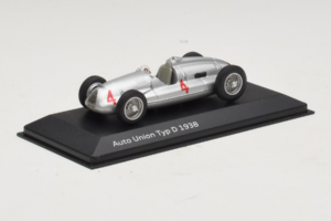 Auto Union Typ D #4 Ezüst Minichamps 1:43 5030900703-R1 Fém – 2. kép a 4-ből