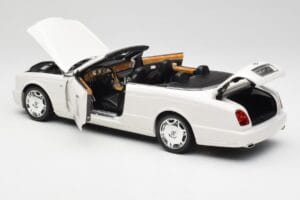 Bentley Azure Glacier White Minichamps 1:18 100139502 Fém – 5. kép a 8-ből