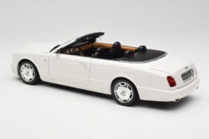 Bentley Azure Glacier White Minichamps 1:18 100139502 Fém – 7. kép a 8-ből
