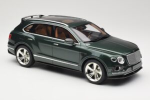 Bentley Bentayga Styling Pack Zöld GT Spirit 1:18 GT133 Gyanta – 4. kép a 6-ből