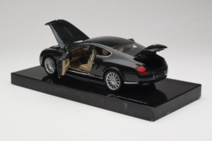Bentley Continental GT British Racing Green Minichamps 1:18 BL570 Fém – 5. kép a 8-ből