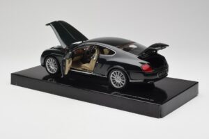 Bentley Continental GT Cumbrian Zöld Minichamps 1:18 103139623 Fém – 5. kép a 8-ből