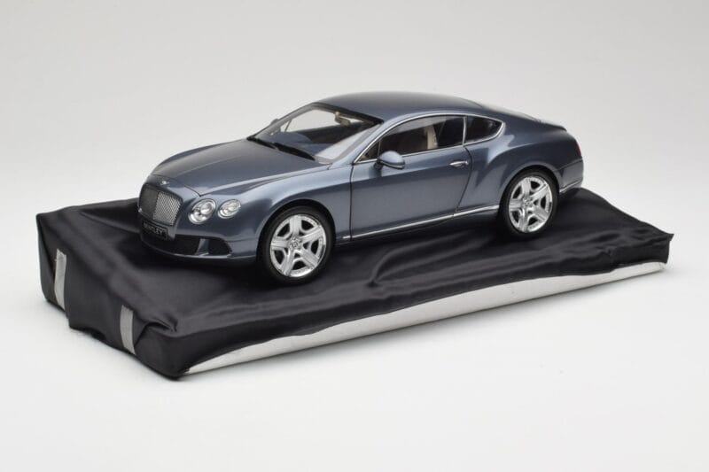 Bentley Continental GT Grey Metallic Minichamps 1:18 100139920 Fém