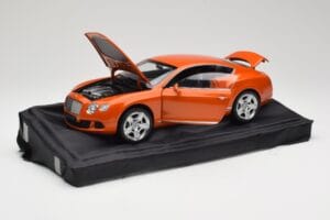 Bentley Continental GT Orange Metallic Minichamps 1:18 100139921 Fém – 2. kép a 8-ből