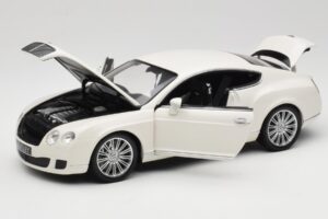 Bentley Continental GT Fehér Minichamps 1:18 100139621 Fém – 2. kép a 8-ből